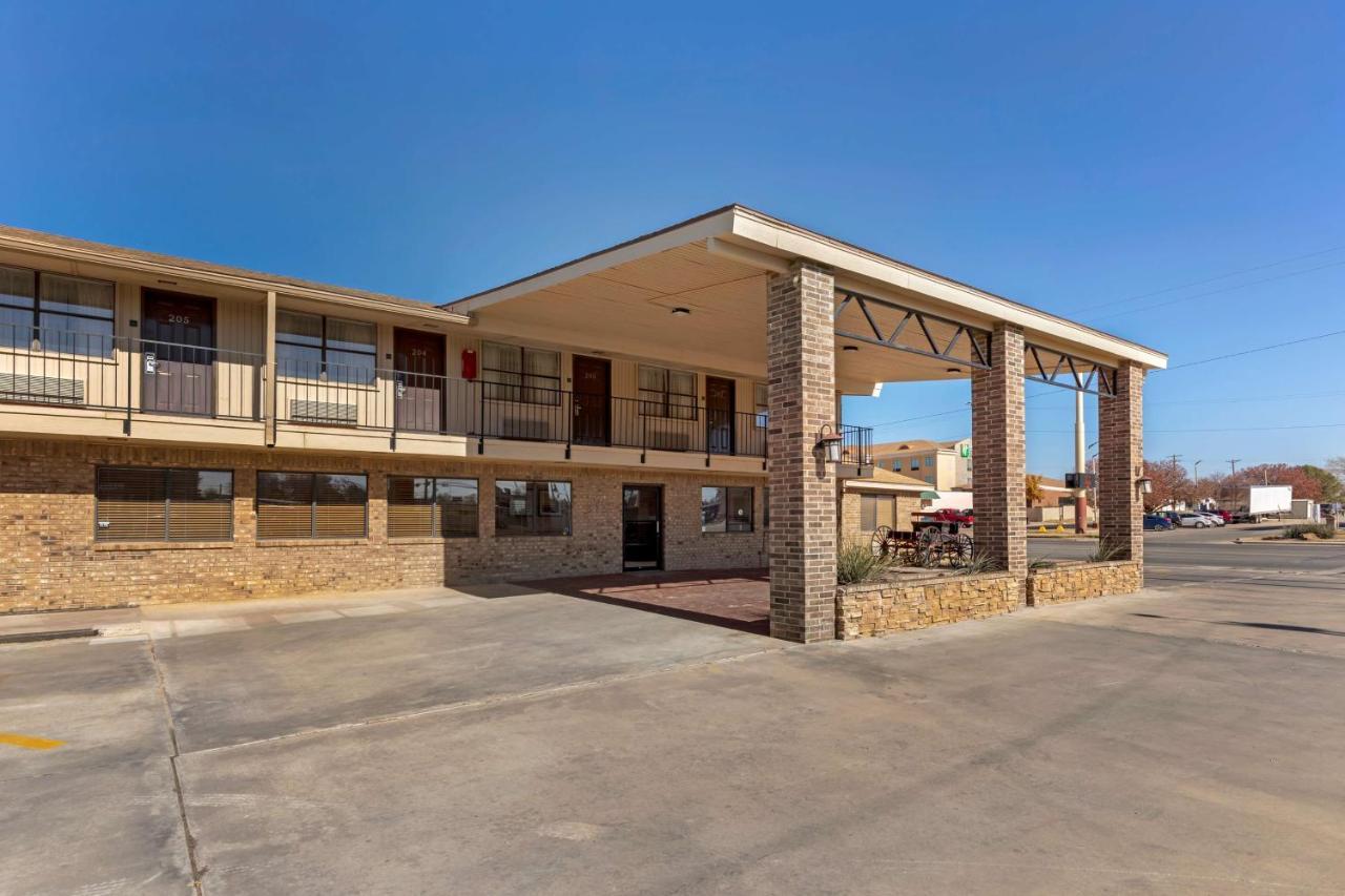 Best Western Caprock Inn Brownfield Экстерьер фото