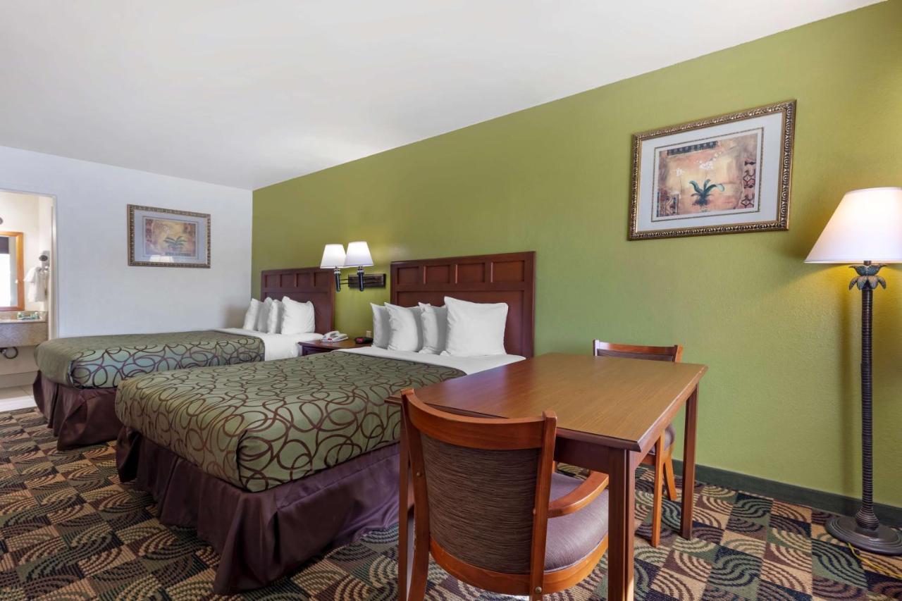 Best Western Caprock Inn Brownfield Экстерьер фото